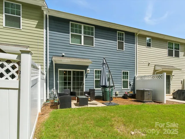 $299,995 | 9333 Grand Valley Drive, Charlotte, NC 28213