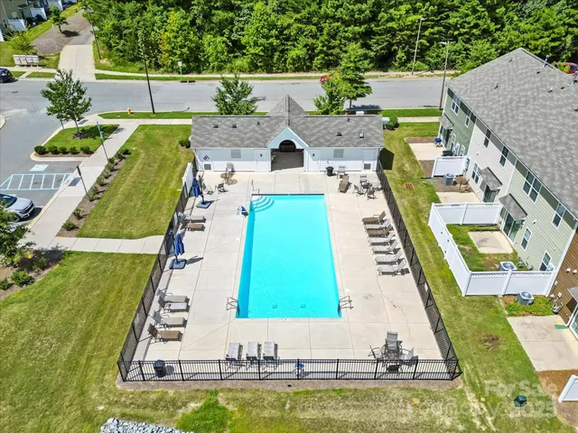 $299,995 | 9333 Grand Valley Drive, Charlotte, NC 28213