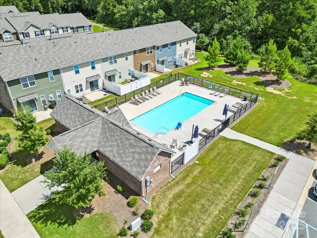 $299,995 | 9333 Grand Valley Drive, Charlotte, NC 28213