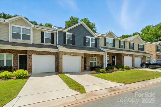 $299,995 | 9333 Grand Valley Drive, Charlotte, NC 28213