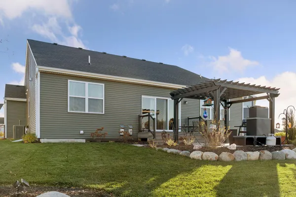 $619,000 | 733 152nd Avenue Northwest, Andover, MN 55304