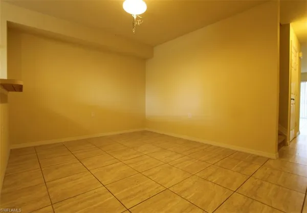 $2,350 | 9051 Gervais Circle, Unit 1503, Naples, FL 34120