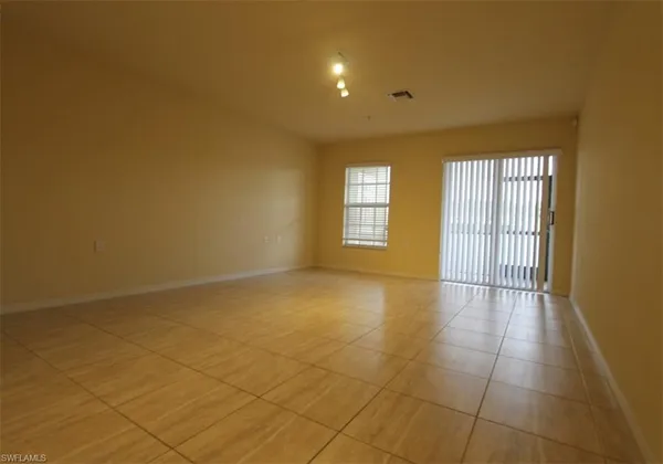$2,350 | 9051 Gervais Circle, Unit 1503, Naples, FL 34120