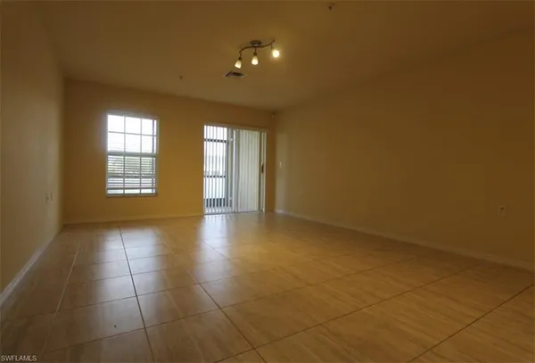 $2,350 | 9051 Gervais Circle, Unit 1503, Naples, FL 34120