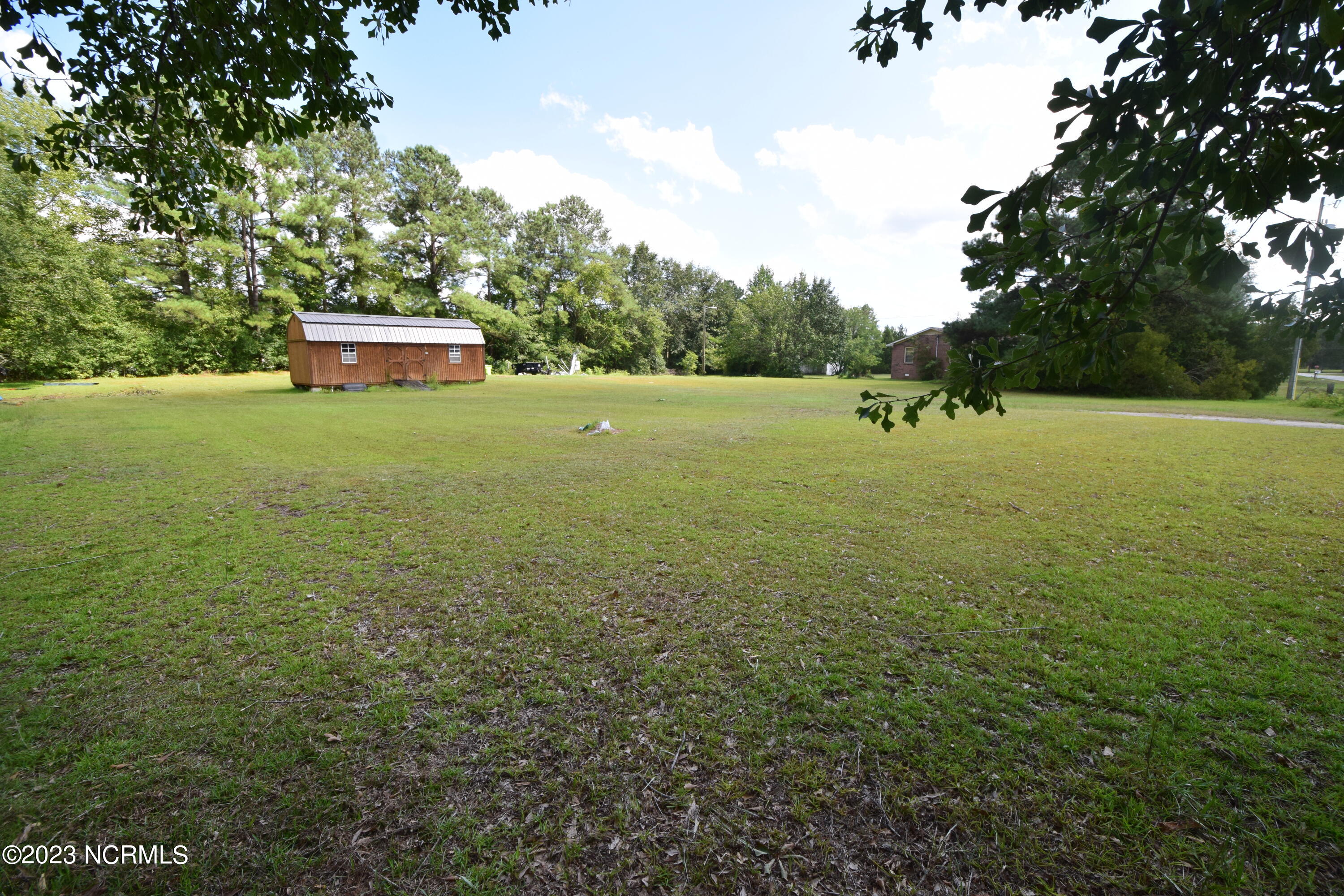164 High School Road Vanceboro, NC 28586 - Photo 2 of 3 2