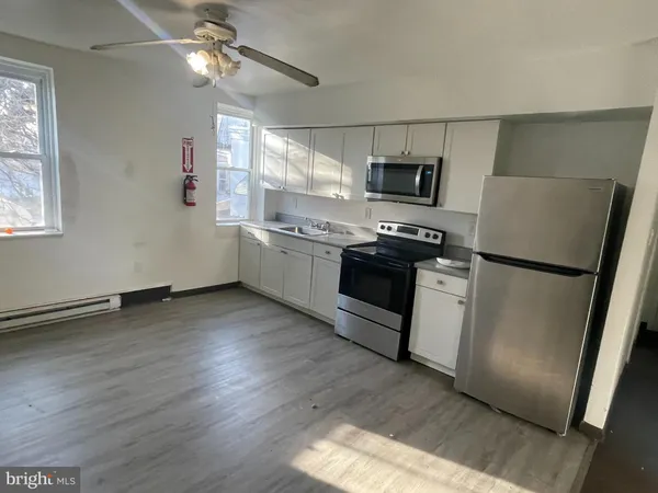 $1,500 | 2723-2725 West 3rd Street, Unit 1F, Chester, PA 19013