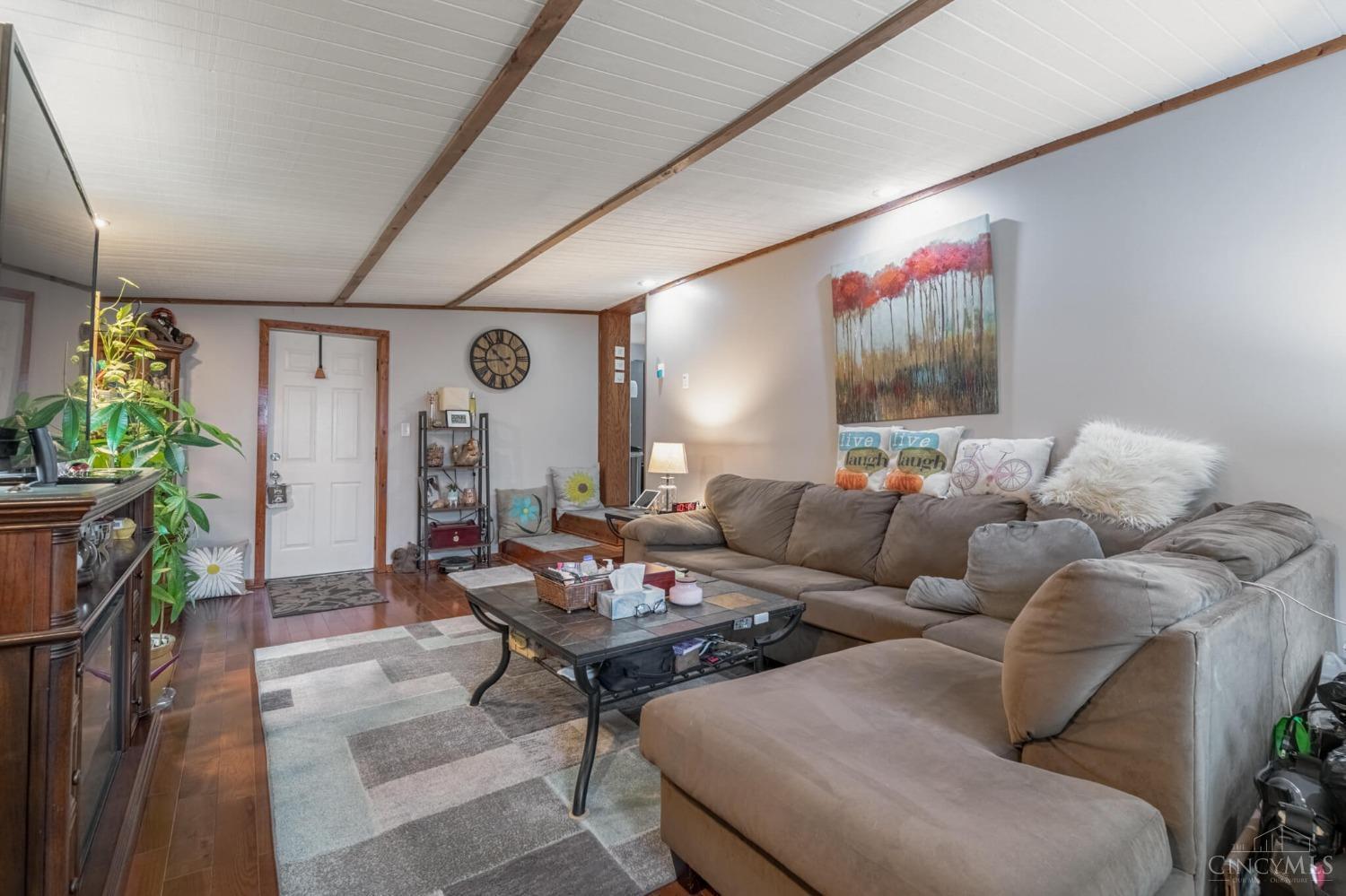 5915 Snyder Road Cincinnati, OH 45247 - Photo 11 of 45