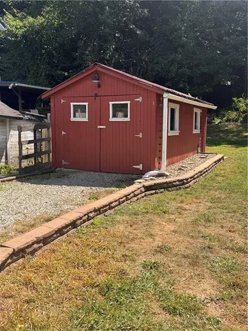 $1,200 | 12 Young Lane, Charleroi, PA 15022