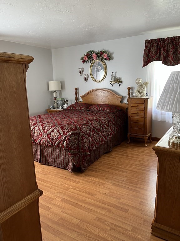 6 Whitney Street Gardner, MA 01440 - Photo 16 of 35