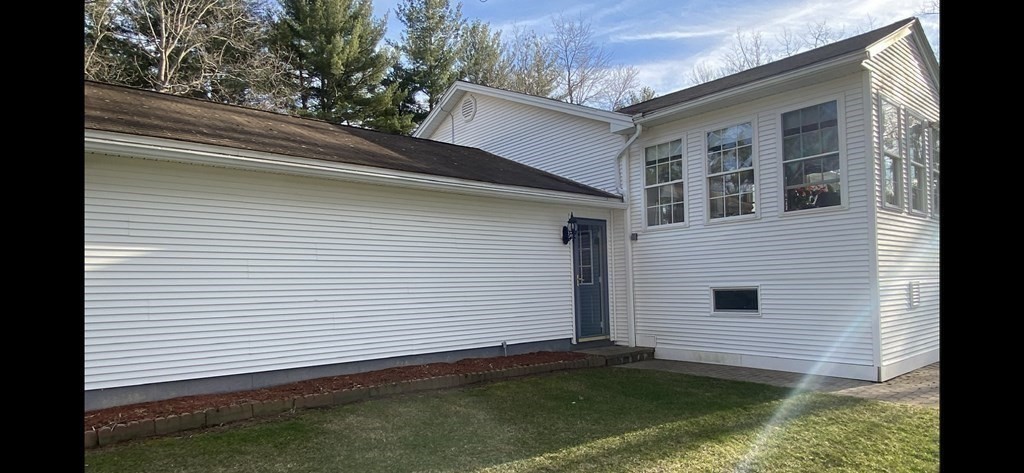 6 Whitney Street Gardner, MA 01440 - Photo 10 of 35