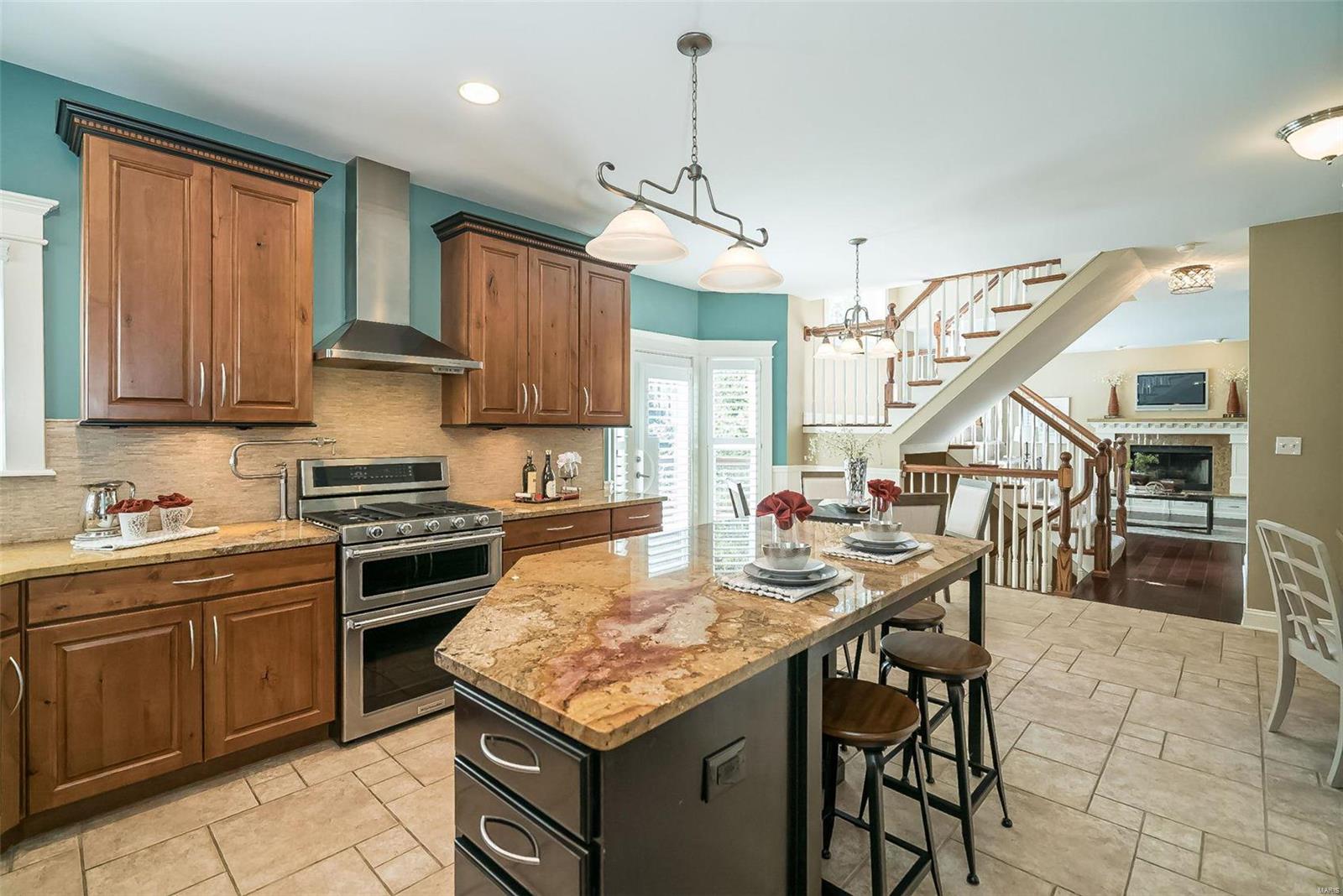 1280 Arbor Bluff Circle Ballwin, MO 63021 - Photo 16 of 60