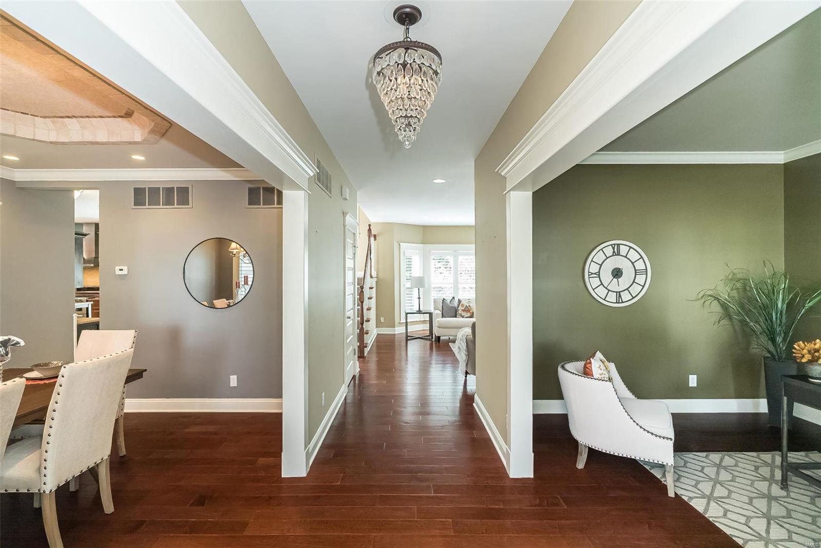 1280 Arbor Bluff Circle Ballwin, MO 63021 - Photo 3 of 60