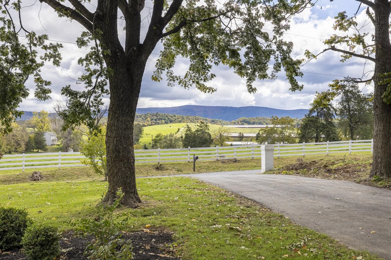 11193 Indian Trail Road Harrisonburg, VA 22802 - Photo 10 of 75