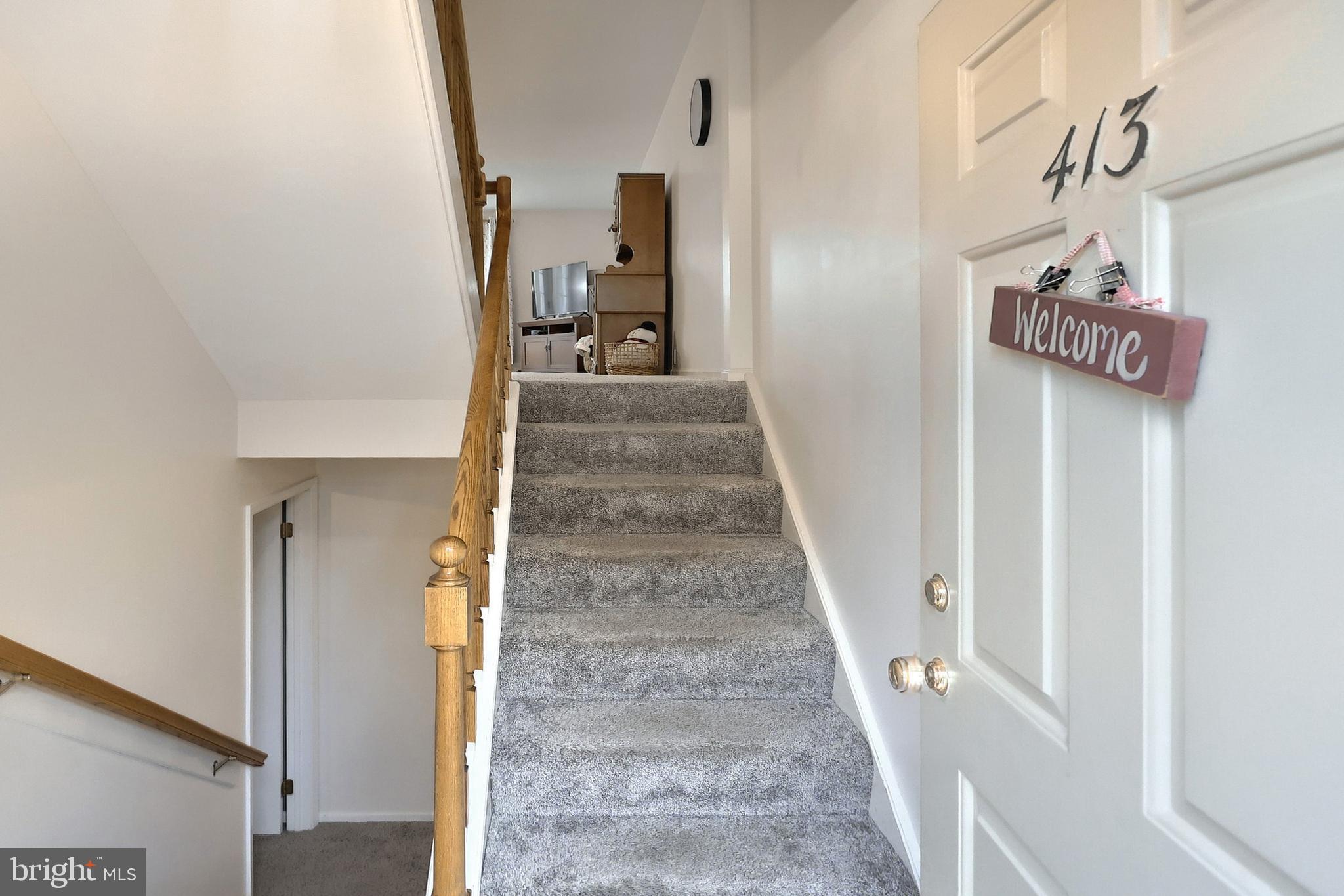 413 Weldon Drive, Unit 413 York, PA 17404 - Photo 4 of 32