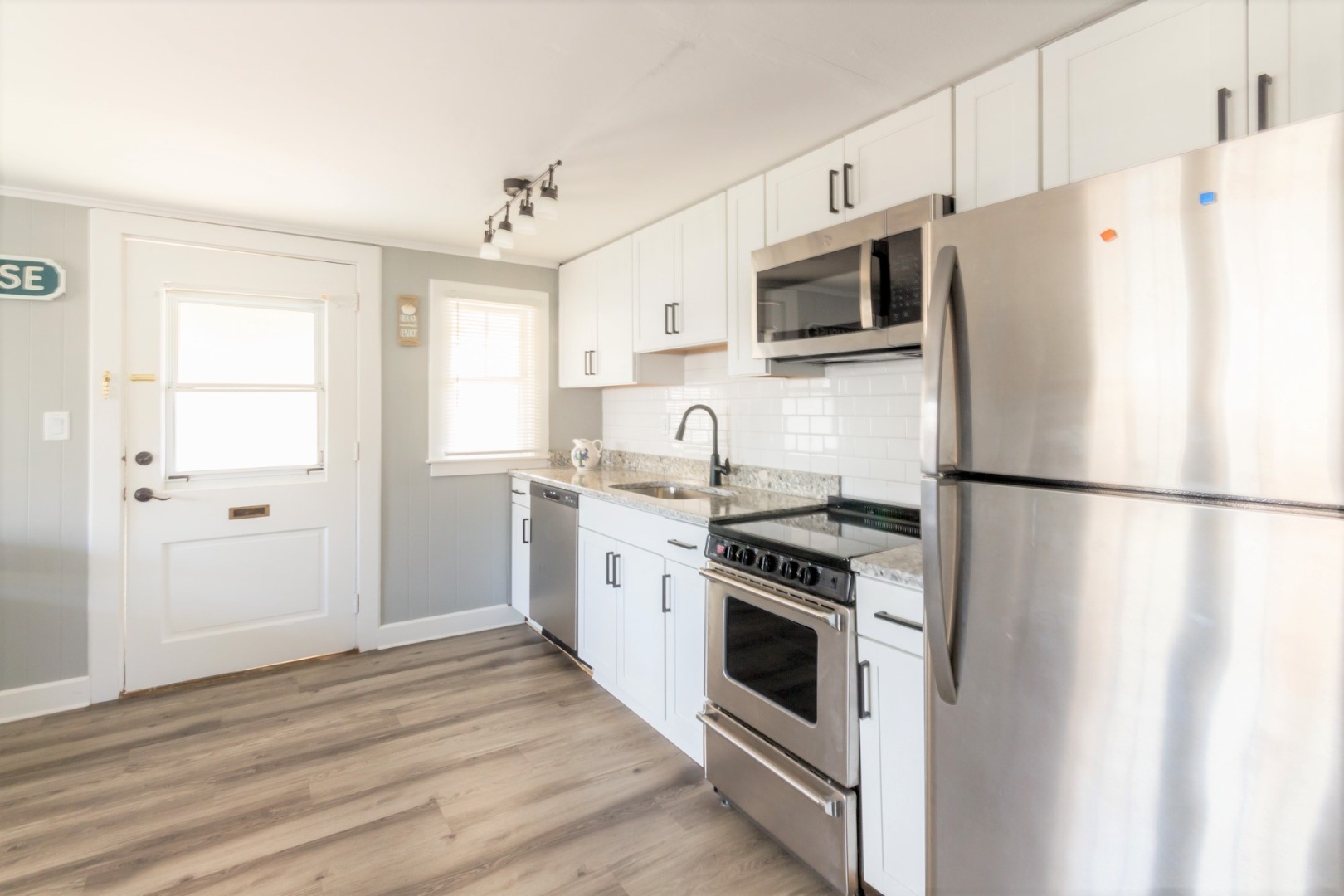 20 Peases Point Way, Unit 7 Edgartown, MA 02539 - Photo 13 of 20 Gallery Image 13