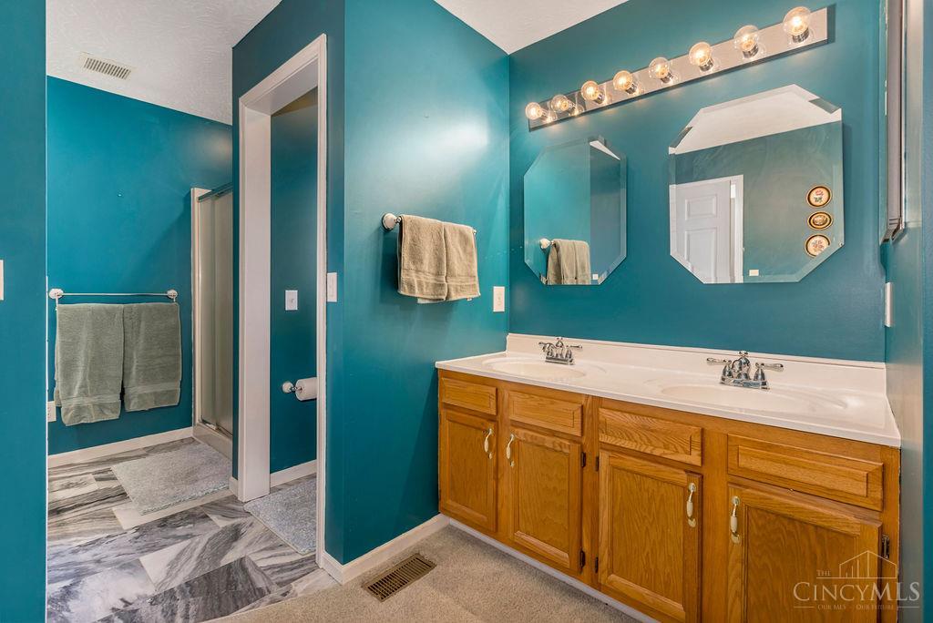 5372 Hester Road Oxford, OH 45056 - Photo 17 of 33