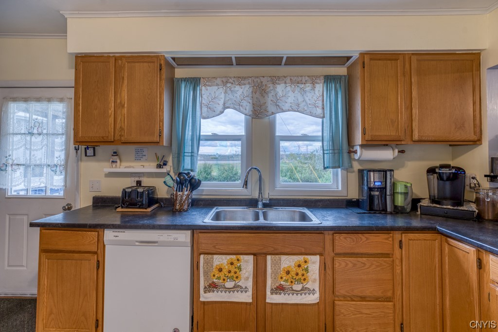 214 Horan Road Camillus, NY 13209 - Photo 12 of 37