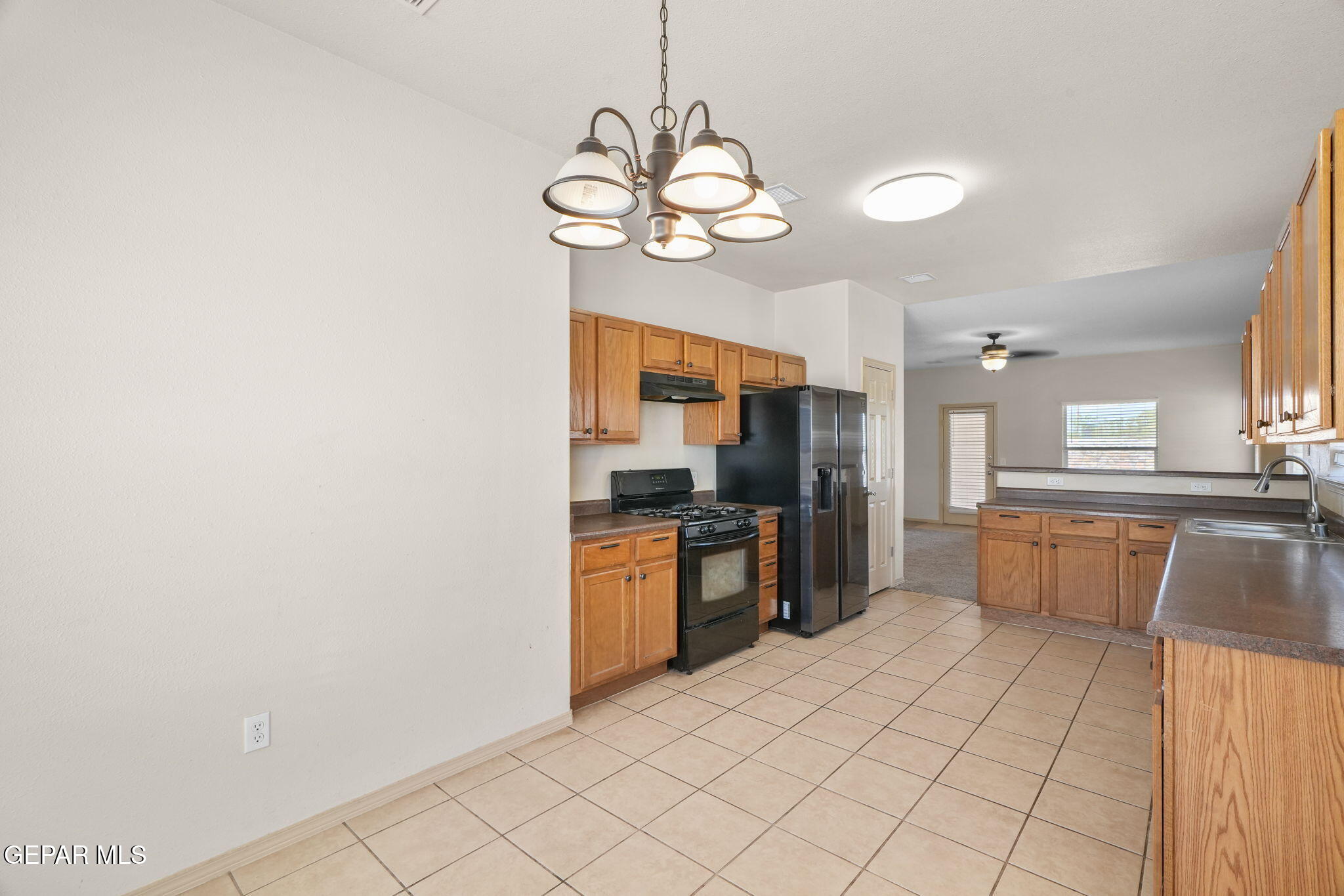 5953 Redstone Rim Drive El Paso, TX 79934 - Photo 17 of 54 5953 Redstone Rim Dr-16