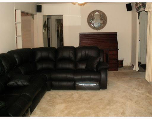 3527 Gordon Road Elkhart, IN 46516 - Photo 3 of 8 Gallery Image 3