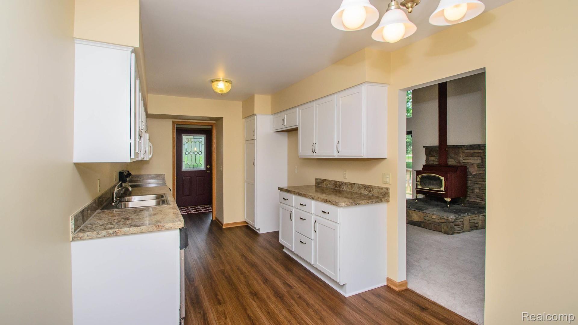 3949 West Schafer Road Pinckney, MI 48169 - Photo 21 of 59 021_29.jpg