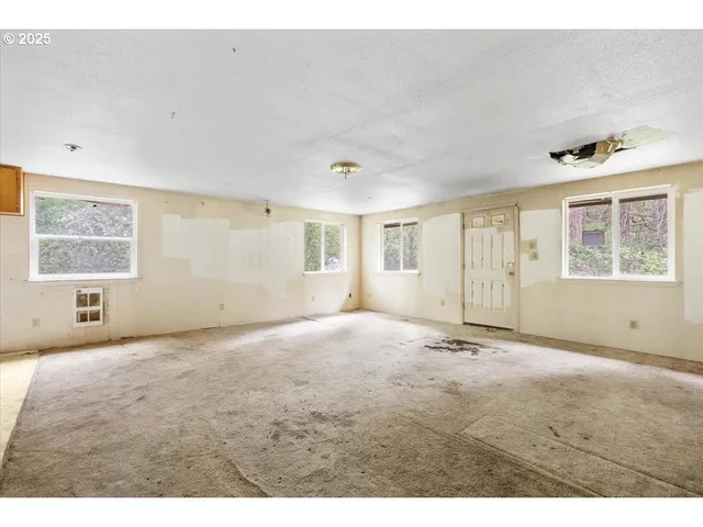 $290,000 | 9020 Elk Creek Road, Trail, OR 97541