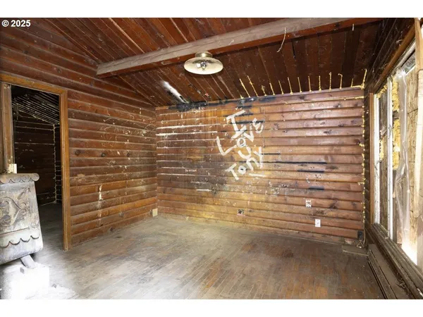 $270,000 | 9020 Elk Creek Road, Trail, OR 97541