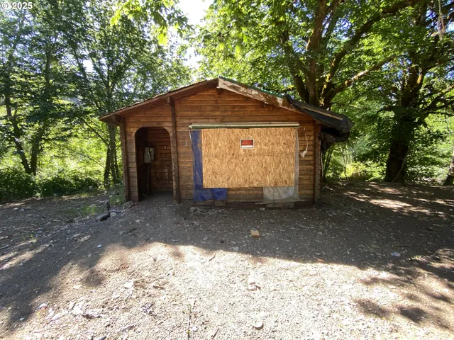 $290,000 | 9020 Elk Creek Road, Trail, OR 97541