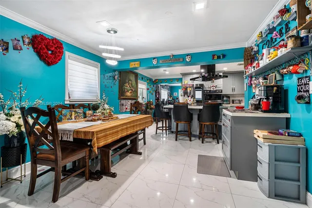 a dining hall with lots of tables and chairs