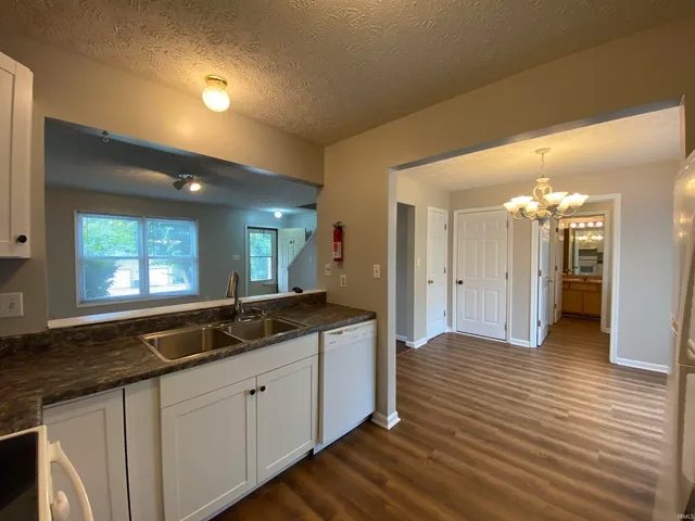 $369,900 | 163-165 Willow Court, Bloomington, IN 47401