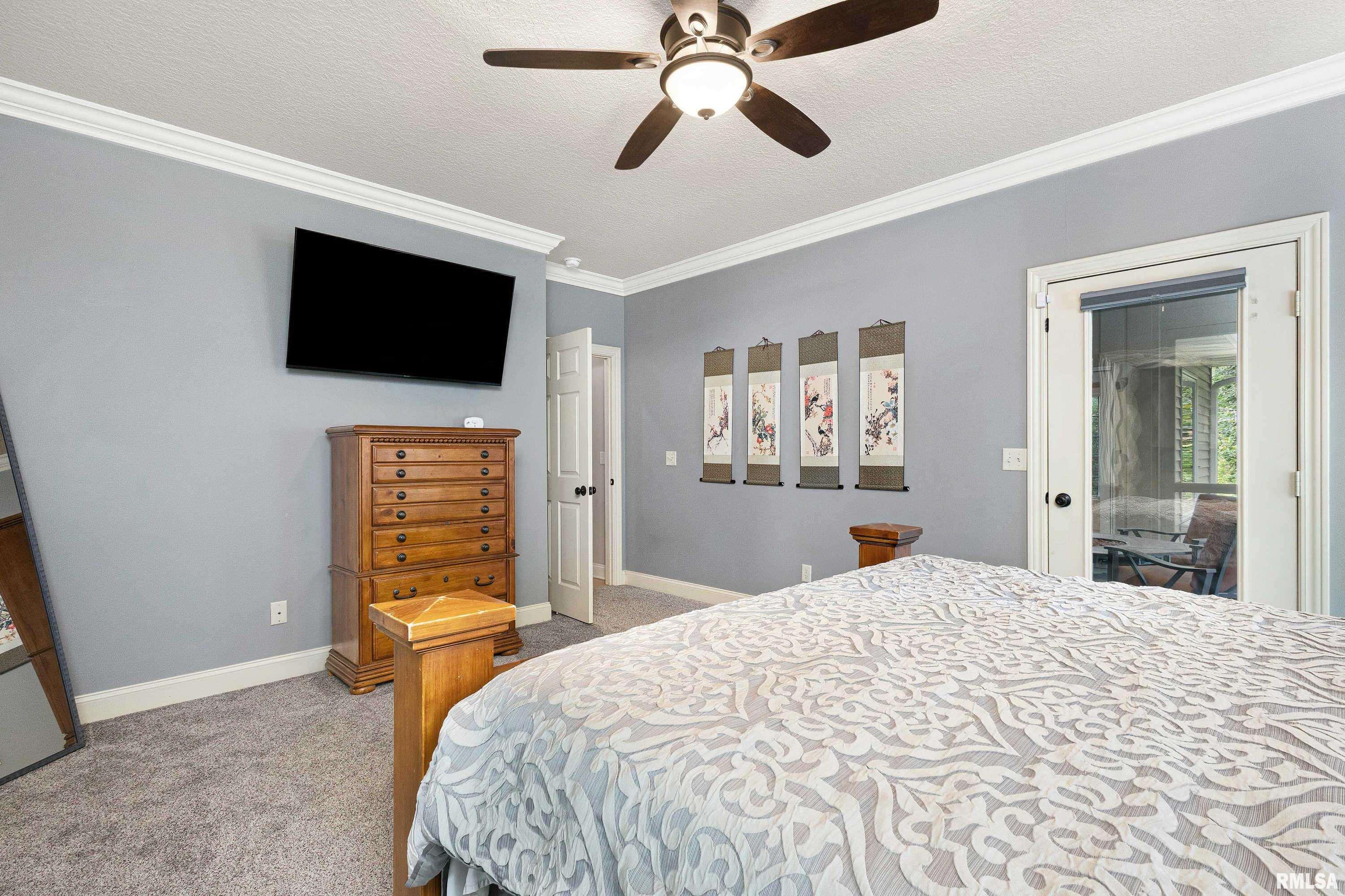 6800 Crow Creek Road Bettendorf, IA 52722 - Photo 23 of 52