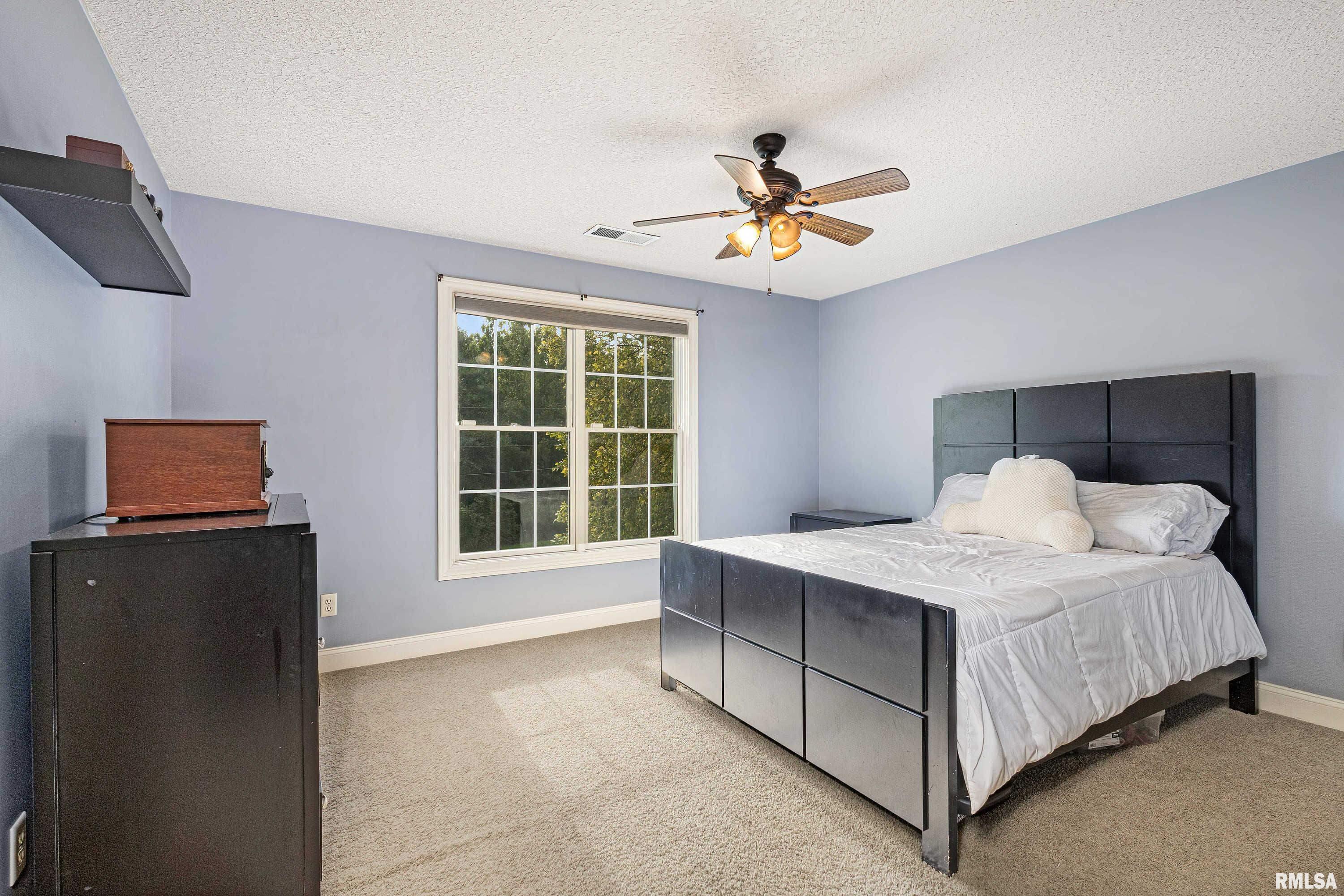 6800 Crow Creek Road Bettendorf, IA 52722 - Photo 27 of 52