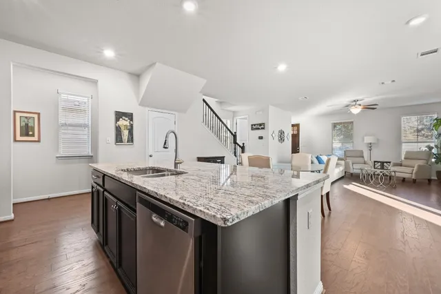 $2,450 | 127 Iron Rail Road, Dripping Springs, TX 78620