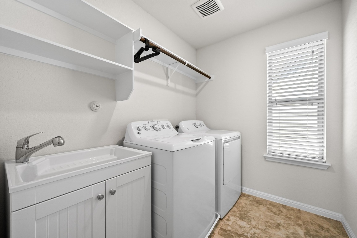 127 Iron Rail Road Dripping Springs, TX 78620 - Photo 28 of 32