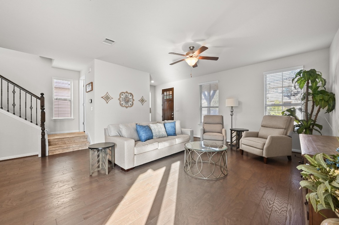 127 Iron Rail Road Dripping Springs, TX 78620 - Photo 8 of 32