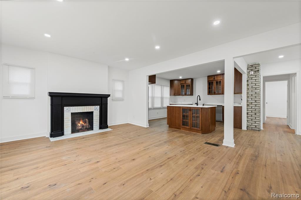 4640 Balfour Road Detroit, MI 48224 - Photo 3 of 20