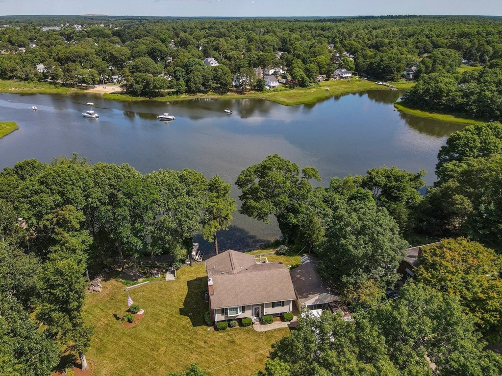 49 Edgewater Way Wareham, MA 02571 - Photo 5 of 42