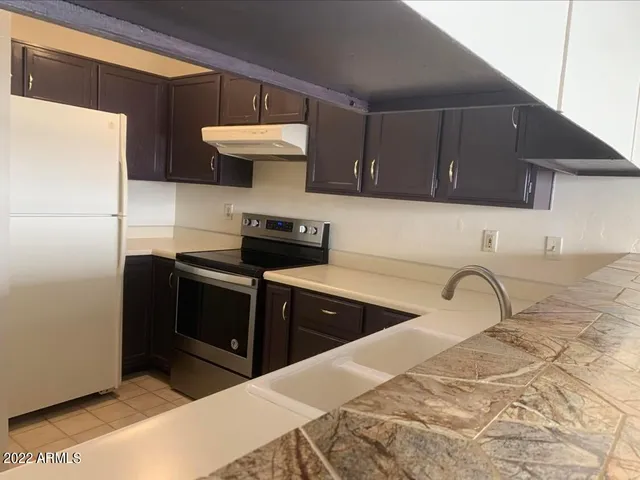 $1,895 | 905 Old Stage Road, Prescott, AZ 86303