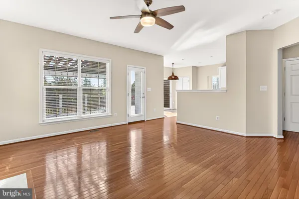 $864,900 | 8903 Yellow Hammer Drive, Gainesville, VA 20155