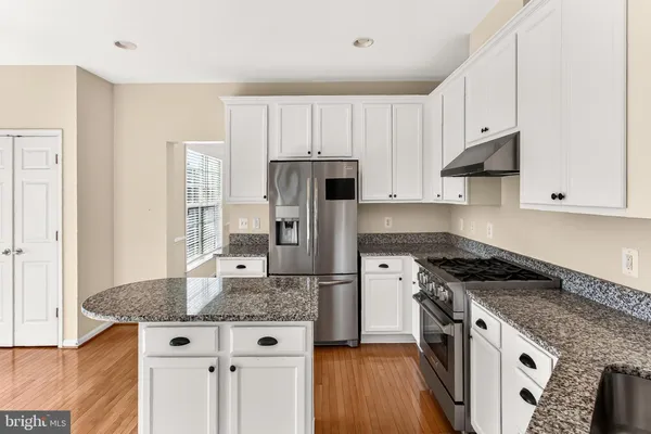 $864,900 | 8903 Yellow Hammer Drive, Gainesville, VA 20155
