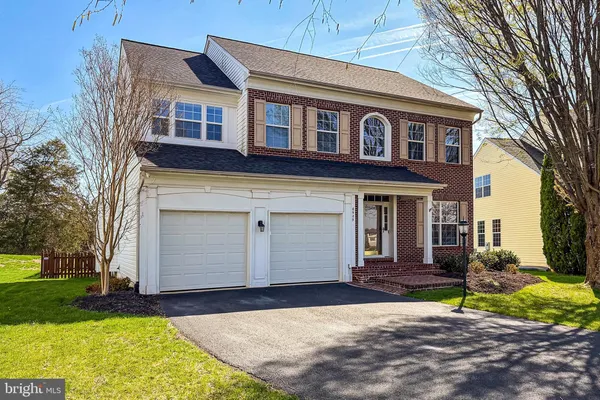$864,900 | 8903 Yellow Hammer Drive, Gainesville, VA 20155