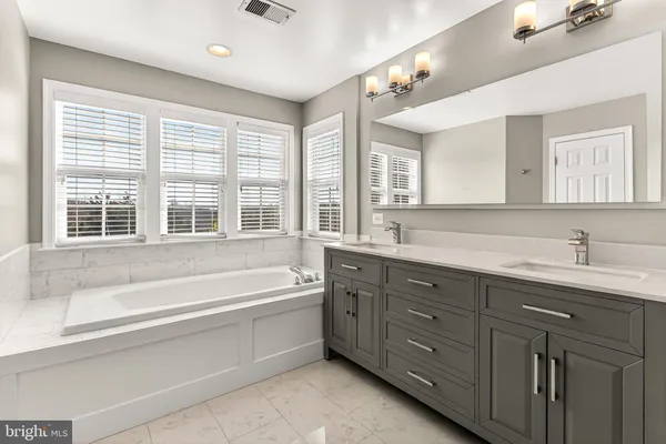 $864,900 | 8903 Yellow Hammer Drive, Gainesville, VA 20155