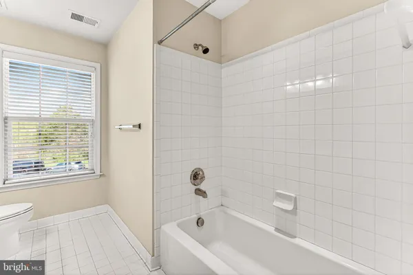 $864,900 | 8903 Yellow Hammer Drive, Gainesville, VA 20155