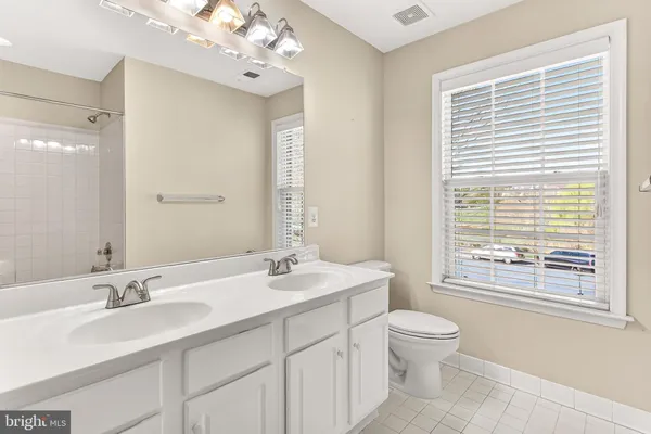 $864,900 | 8903 Yellow Hammer Drive, Gainesville, VA 20155