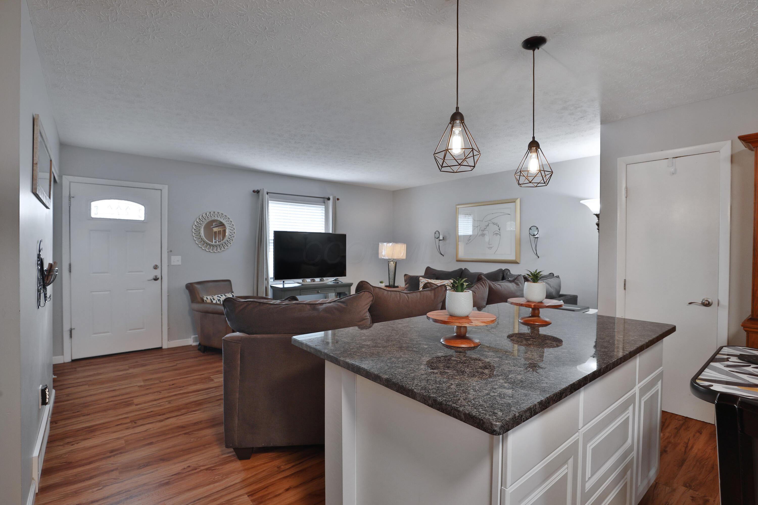 5717 Karl Road Columbus, OH 43229 - Photo 6 of 48 5717-Karl-04