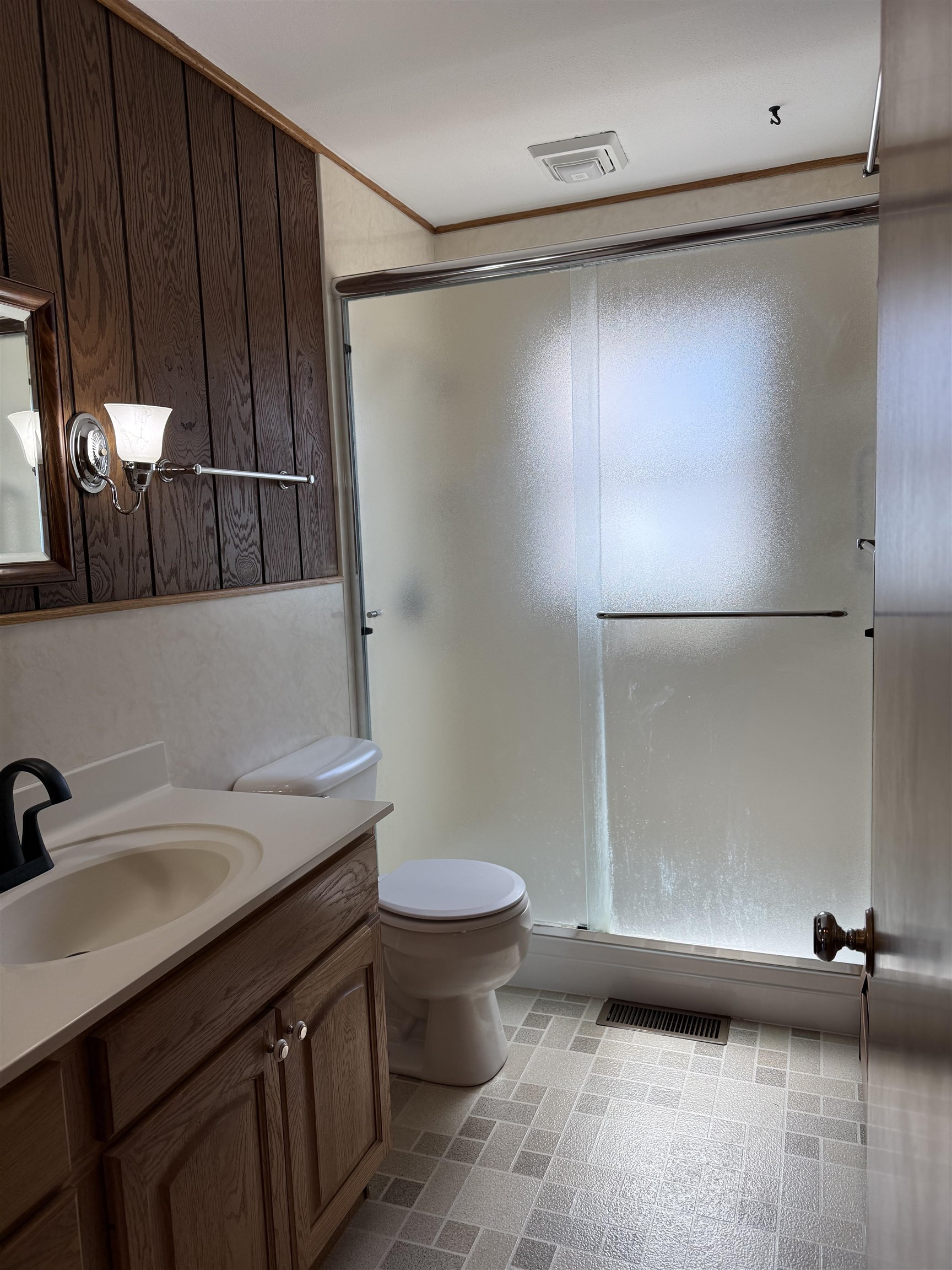 1929 Indian Point Road Oshkosh, WI 54901 - Photo 16 of 30