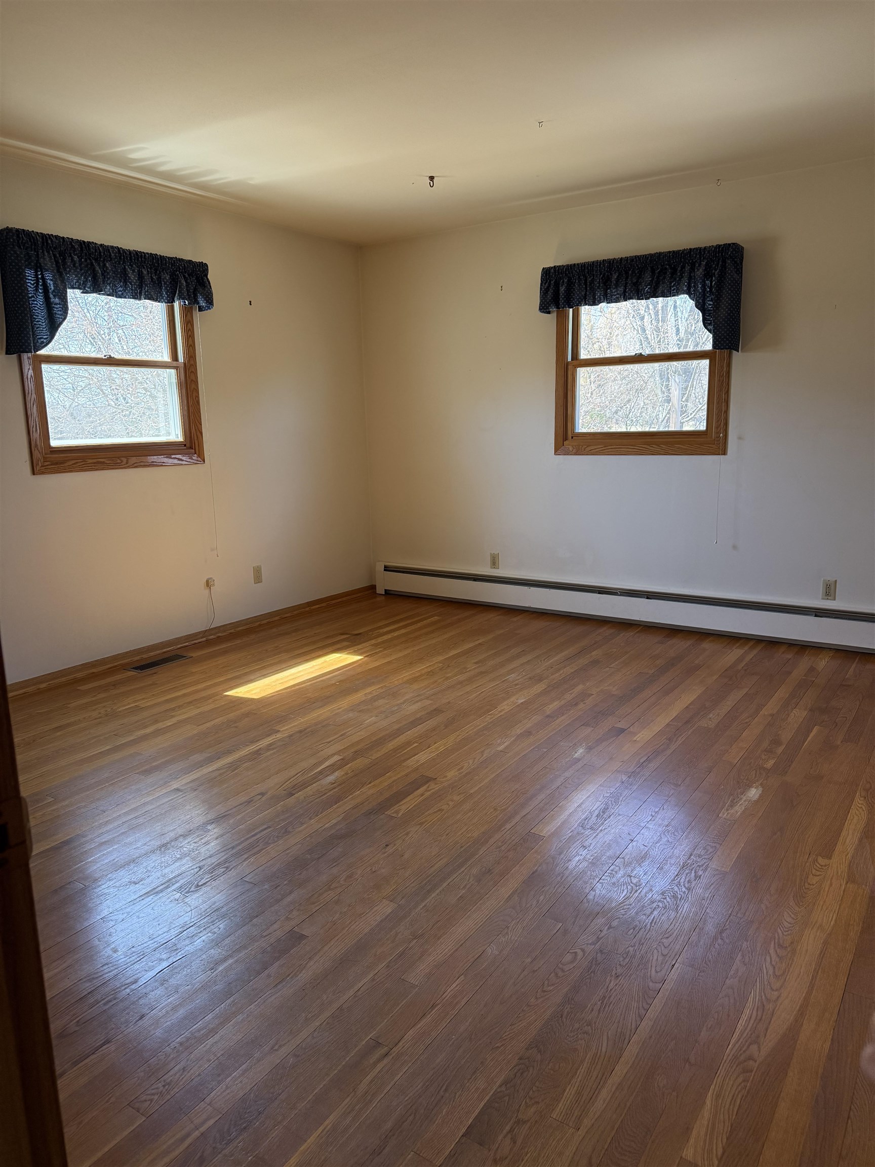 1929 Indian Point Road Oshkosh, WI 54901 - Photo 17 of 30