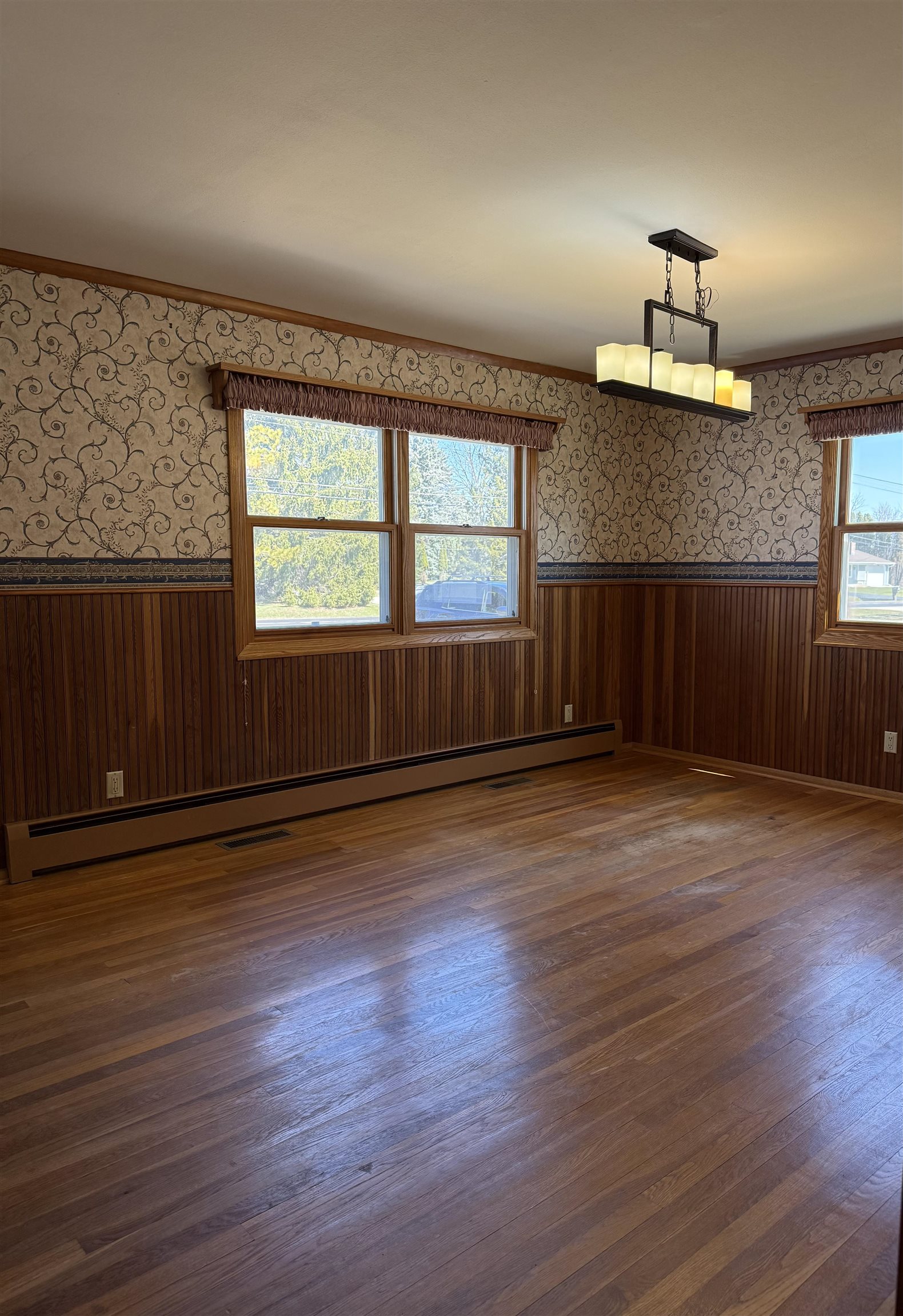 1929 Indian Point Road Oshkosh, WI 54901 - Photo 10 of 30