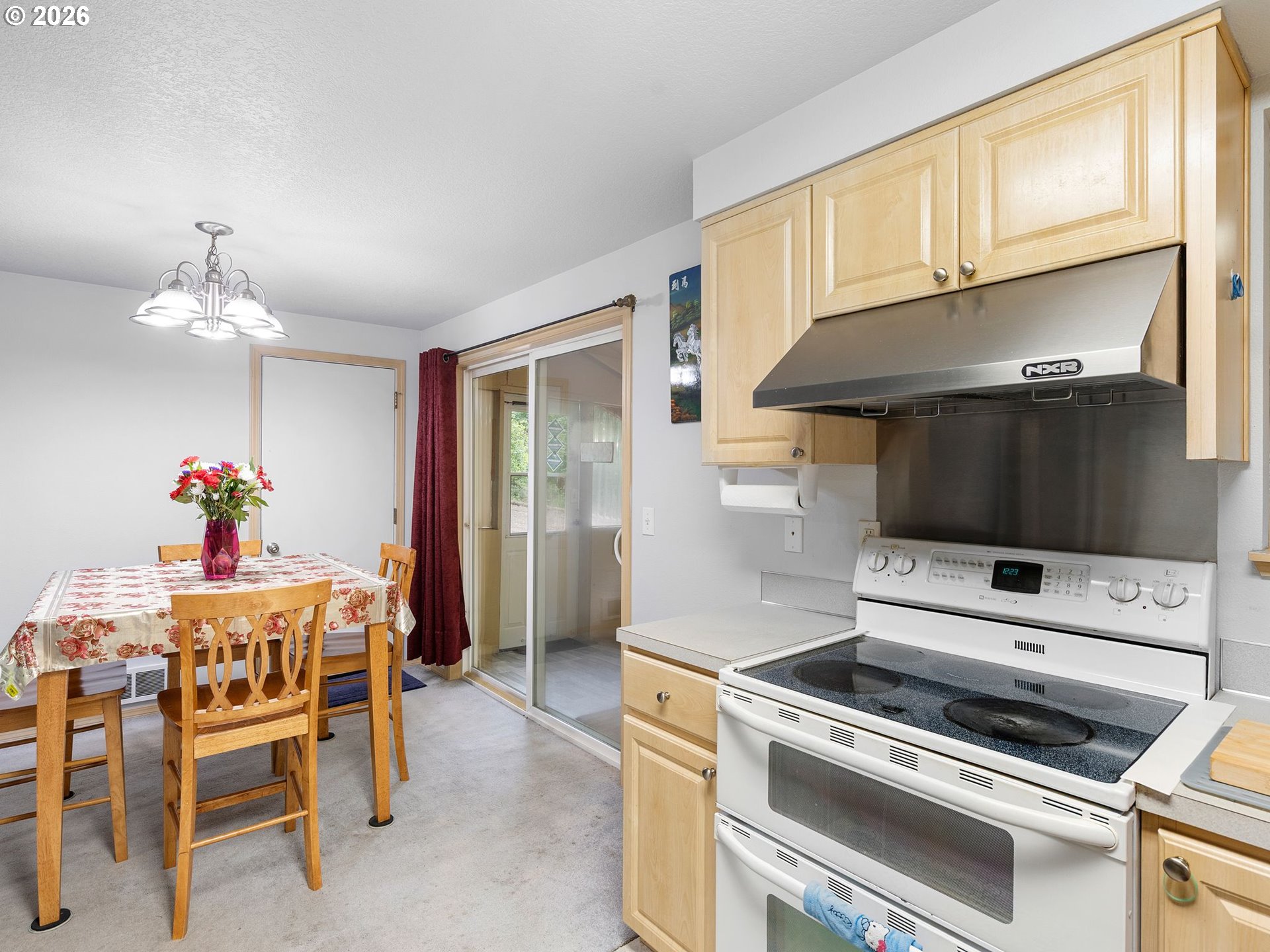 16110 South Maplelane Road Oregon City, OR 97045 - Photo 16 of 47