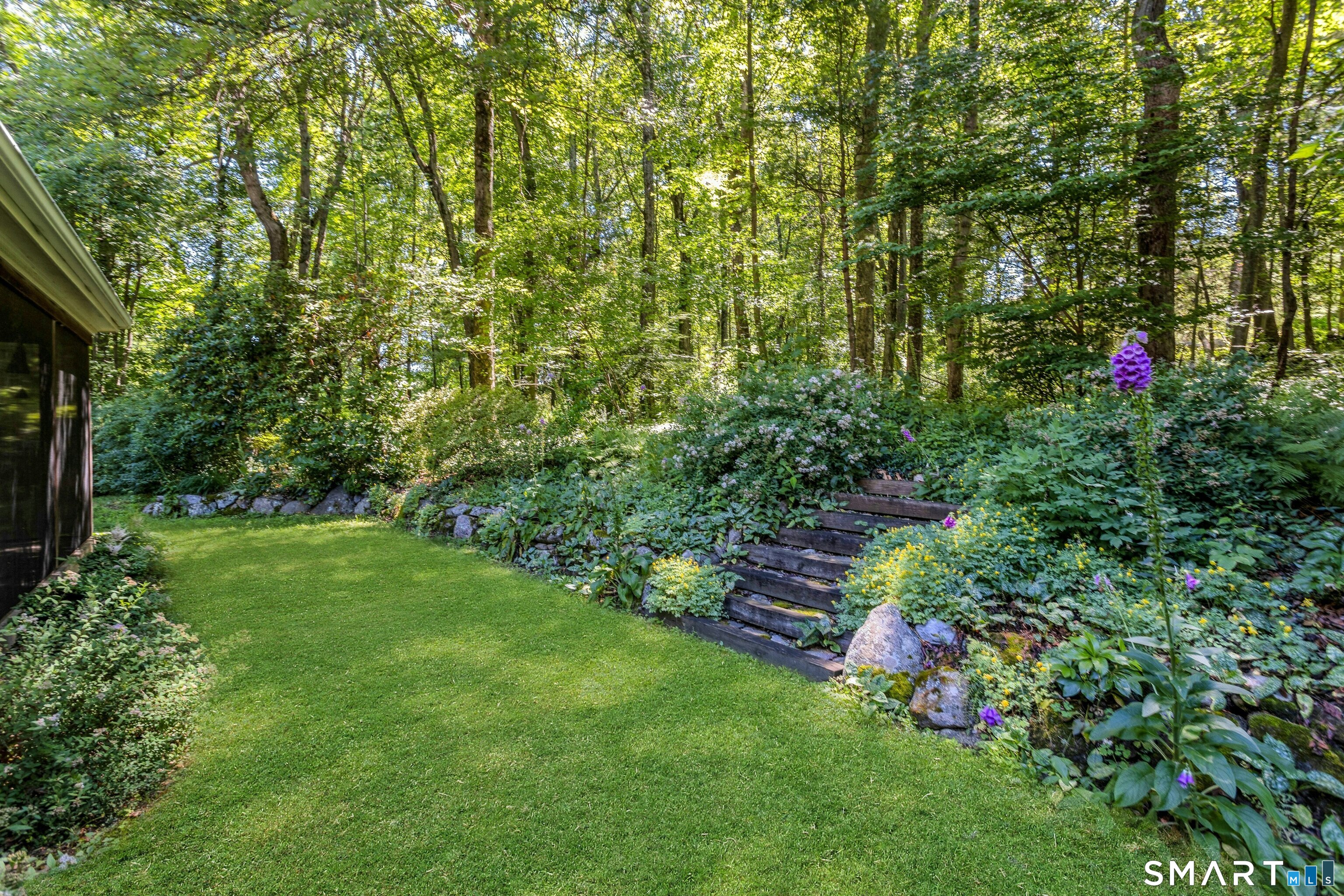 85 Carriage Road Wilton, CT 06897 - Photo 33 of 38