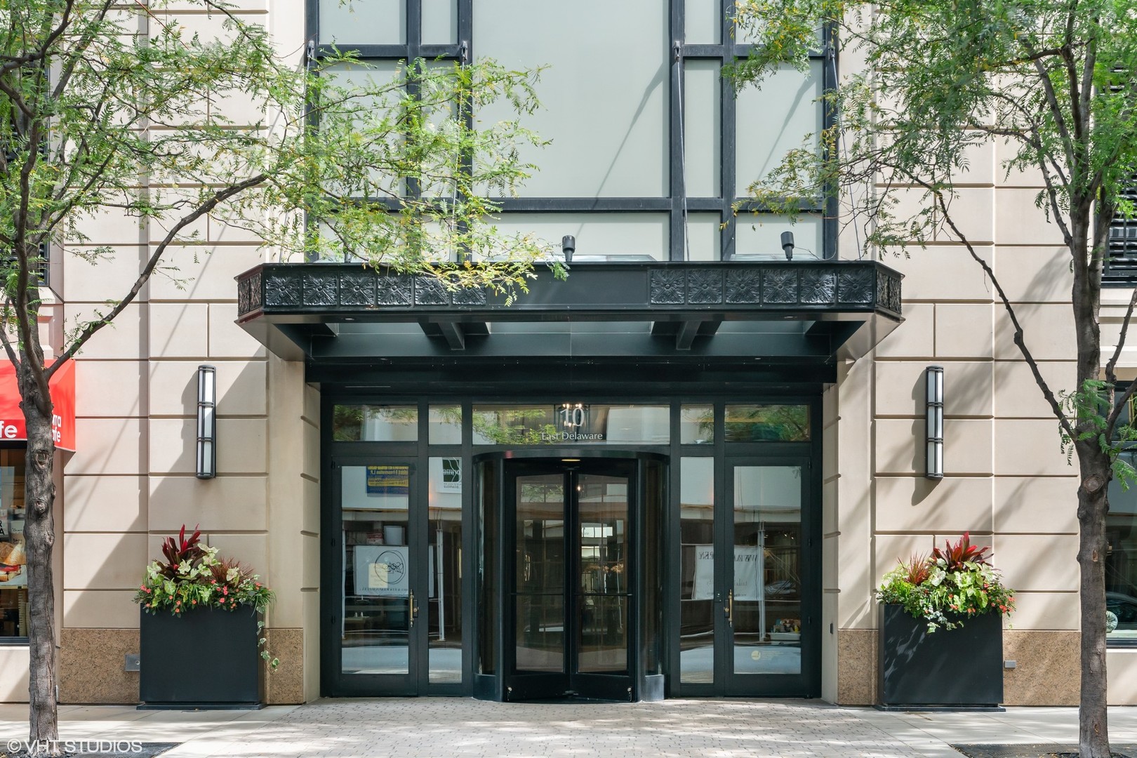 10 East Delaware Place, Unit 19C Chicago, IL 60611 - Photo 2 of 25